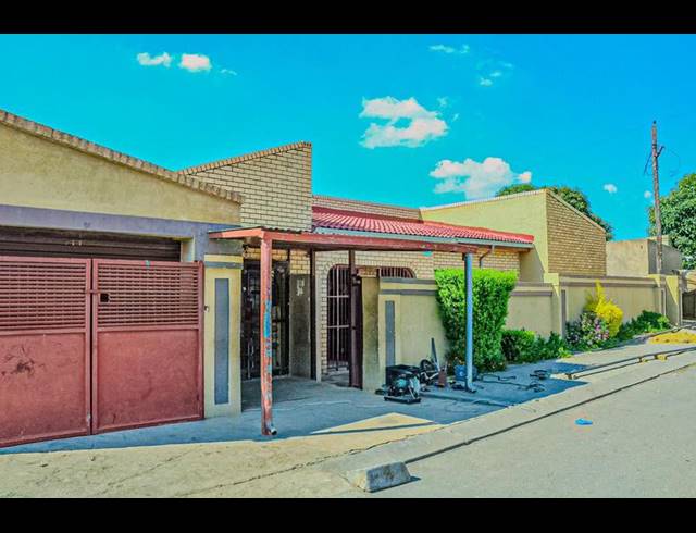 3 BEDROOM HOUSE FOR SALE IN TEMBISA